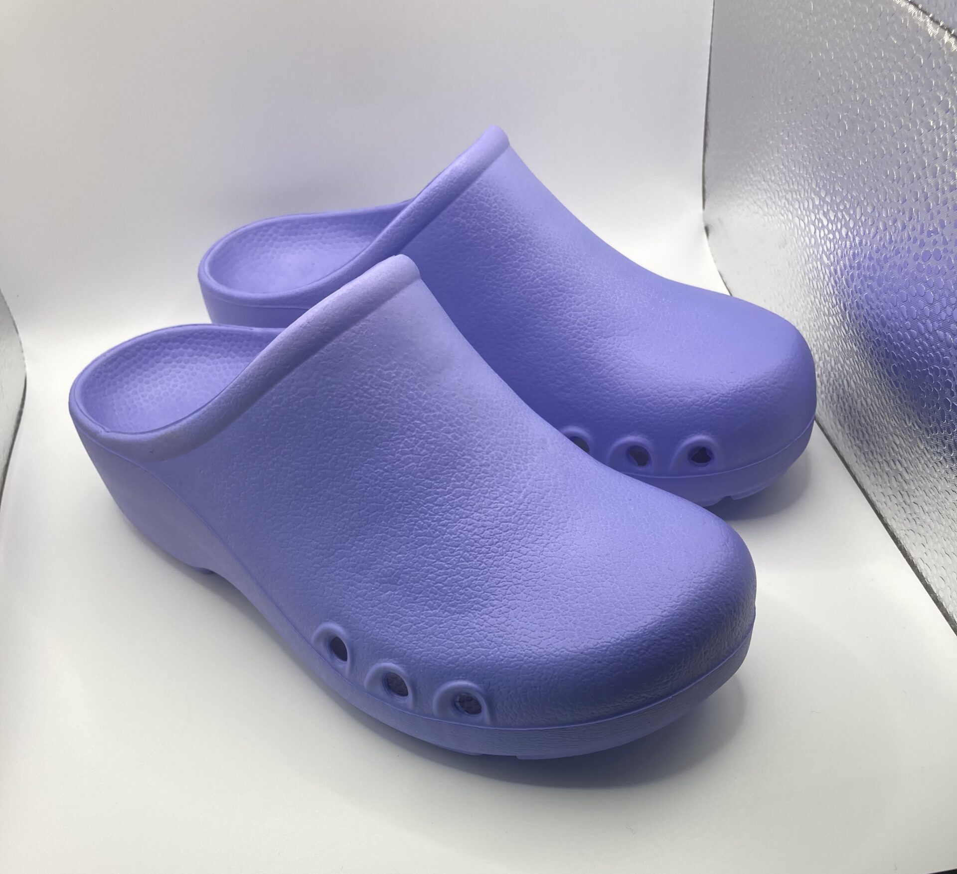 Nursing shoes